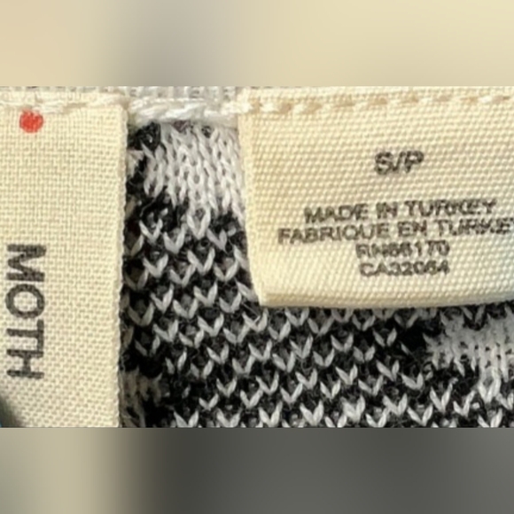 Moth Dottie Black & WhiteDot Pocket Top - Picture 5 of 6